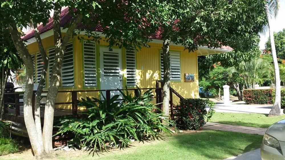 Tres Palmas Inn And Villas รินกอน ภายนอก รูปภาพ